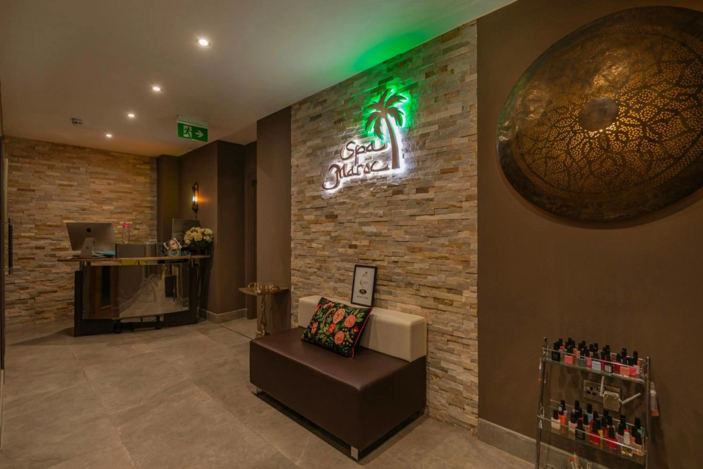 Hartnoll Hotel