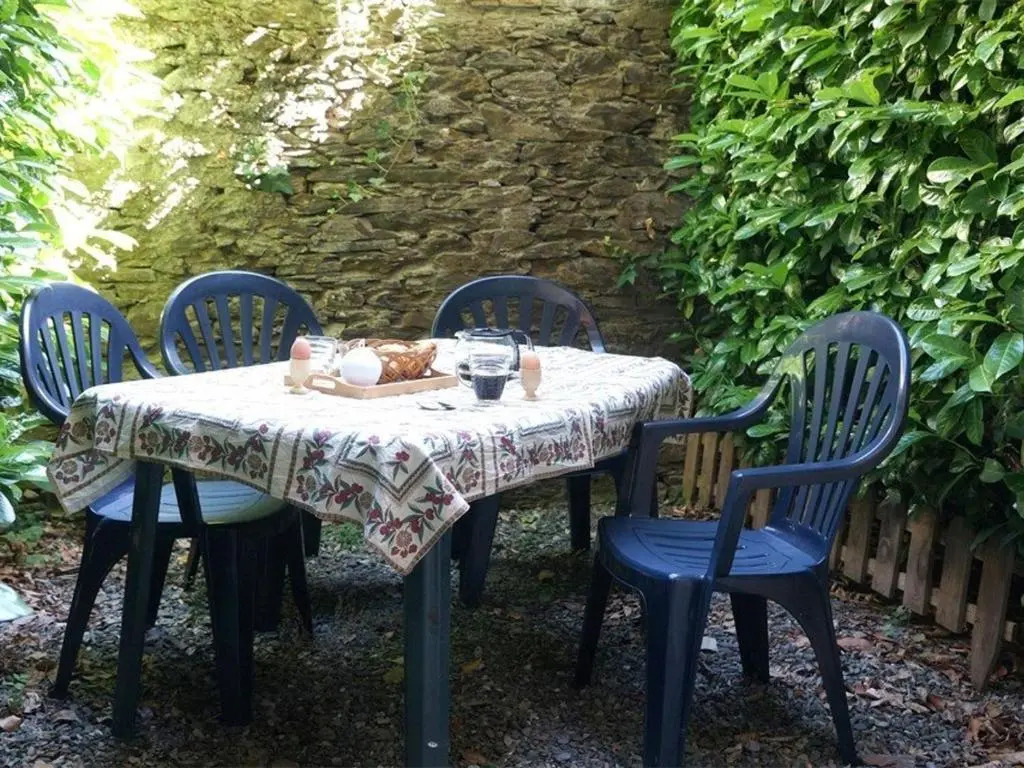 Appartement Bagnères-de-Luchon, 2 pièces, 4 personnes - FR-1-313-152