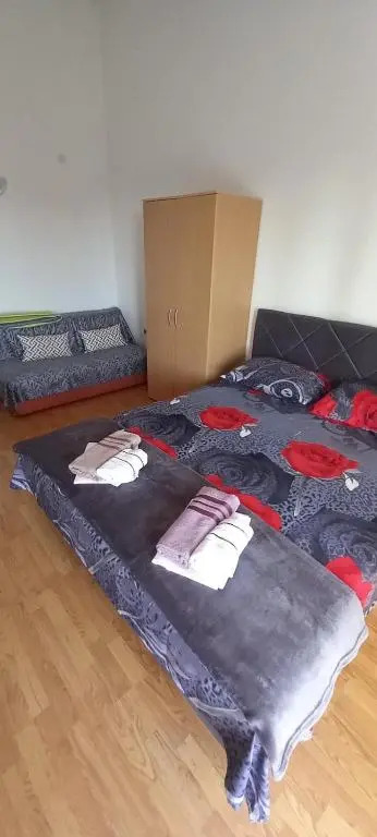 Apartments Kalamperovic