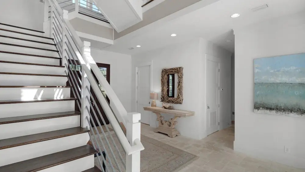 Stunning Luxury Beach Home: Gulf Views, Large Private Pool, Free Beach Setup!