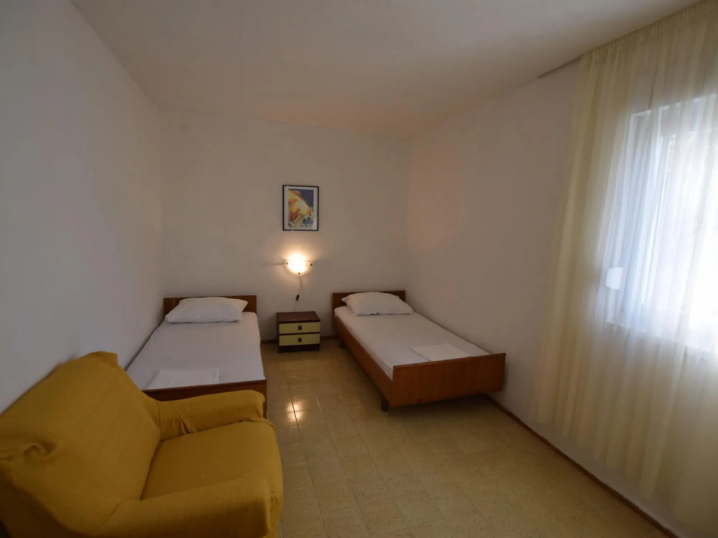 Spacious apartment with terrace,200 m distant from the beach !