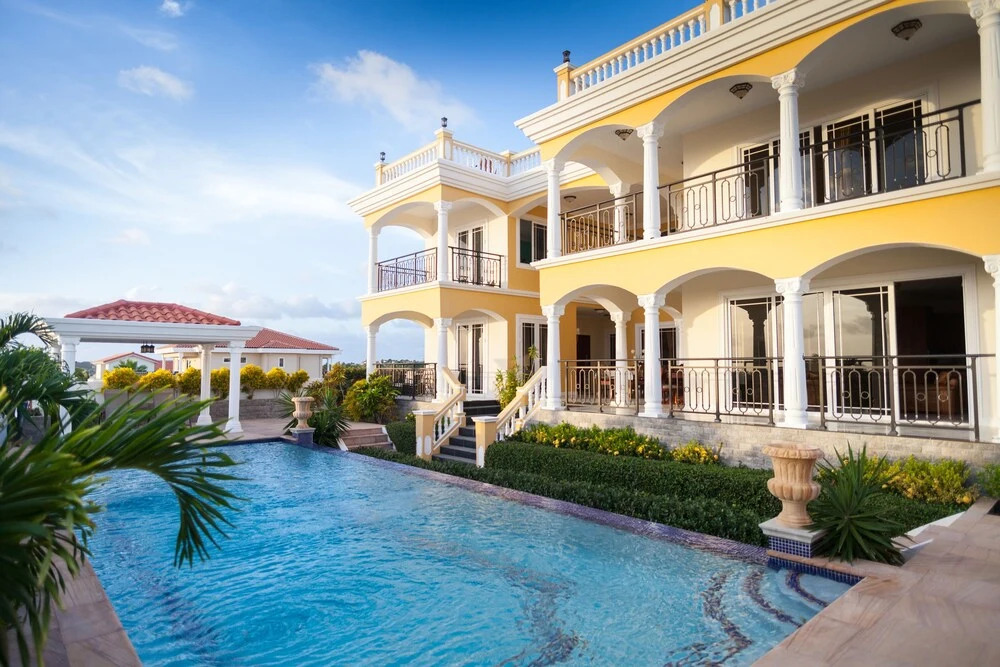 Villa with Spectacular Sea View