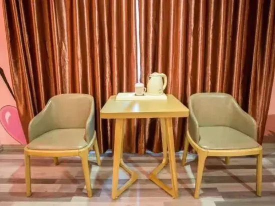 Alexu Hotel (Guangming Tianxuan Branch)