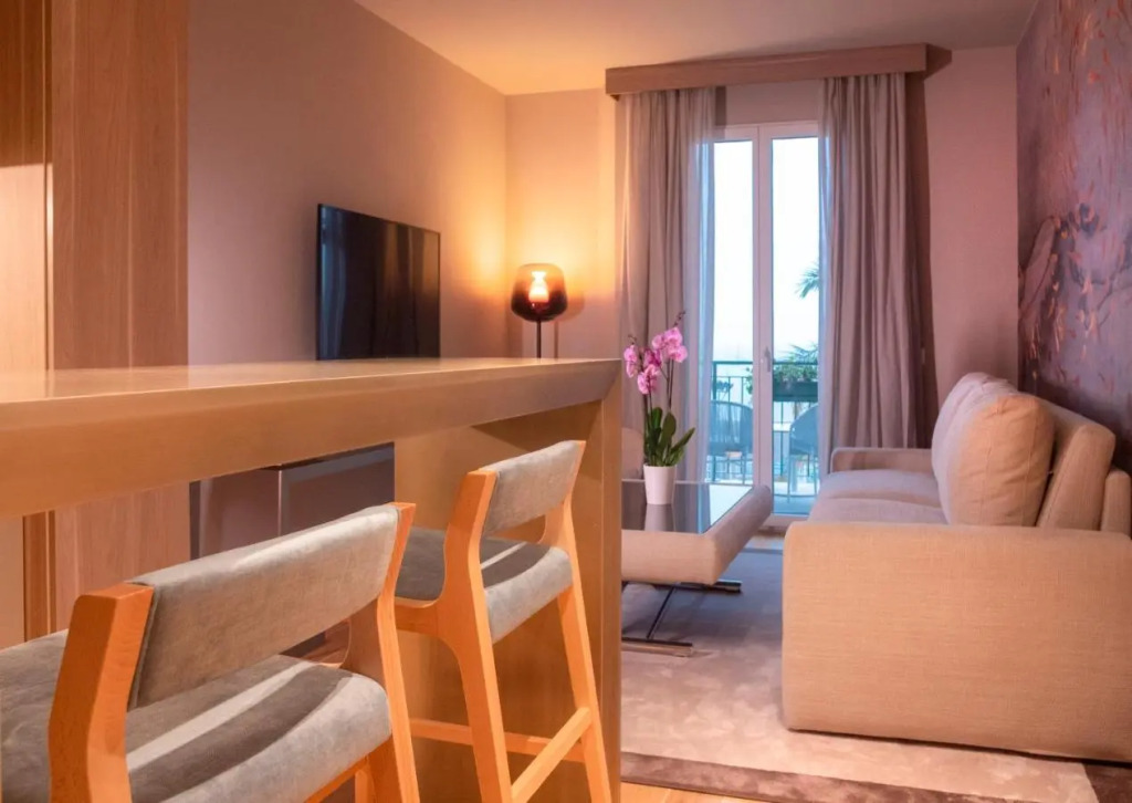 Miramare Suites