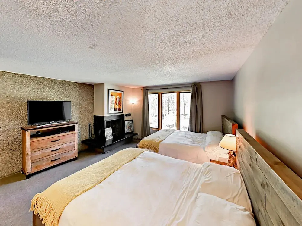 Claimjumper Duplex Unit 23 3 Bedrooms 4 Bathrooms Duplex
