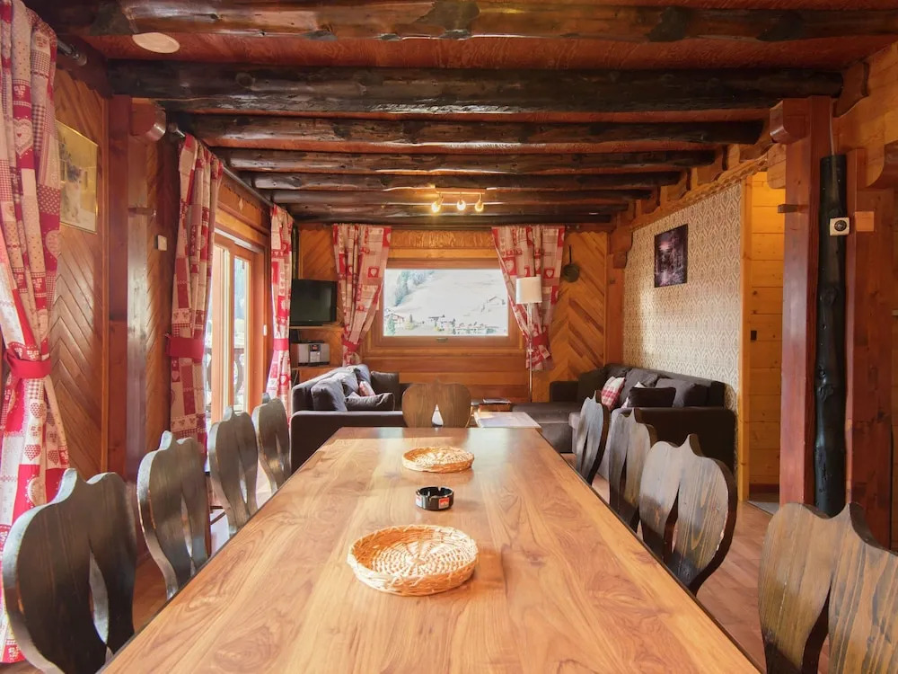Pleasing Holiday Home in Les Gets Near Ski Area