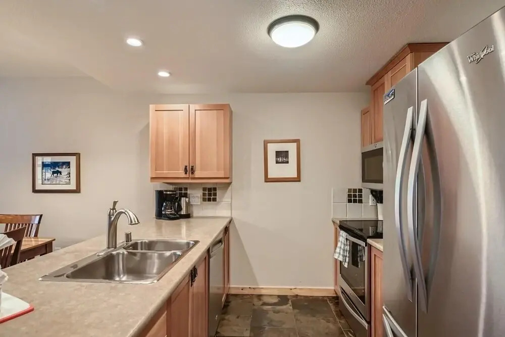 Passage Point 623 2 Bedroom Condo by RedAwning