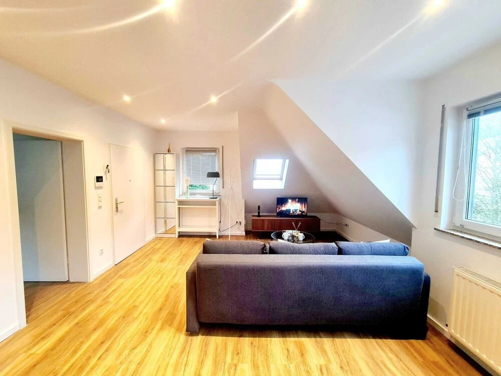 New Large 2 bedrooms with Parking