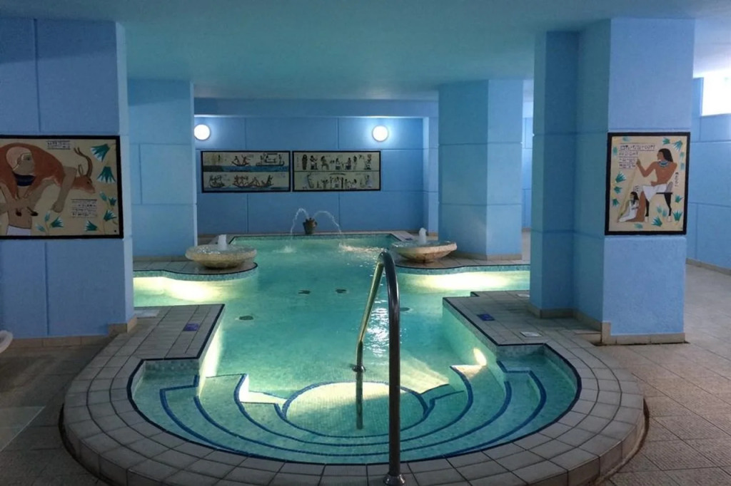 Topaz Hotel