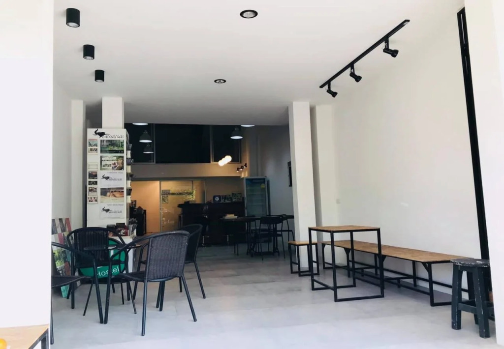 B7 Hostel