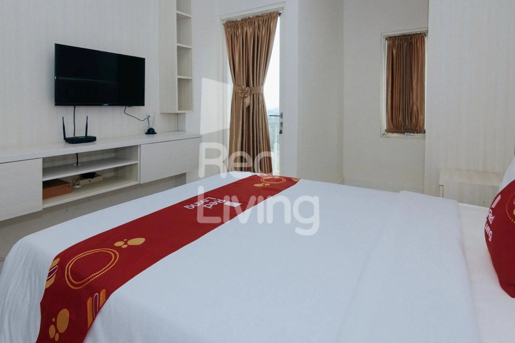 RedLiving Apartemen Easton Park Serpong