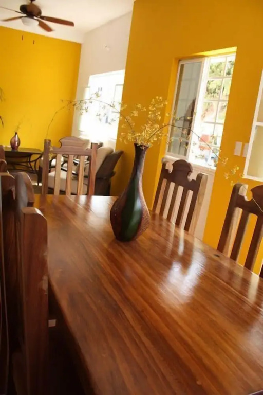 Casa Karina - Emiliano Zapata by MDR