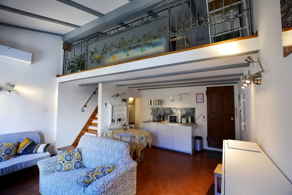 Guelfa loft