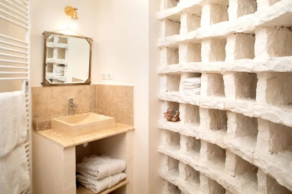 LHote Antique - MAISON DHOTE- 4 Suites avec cuisine