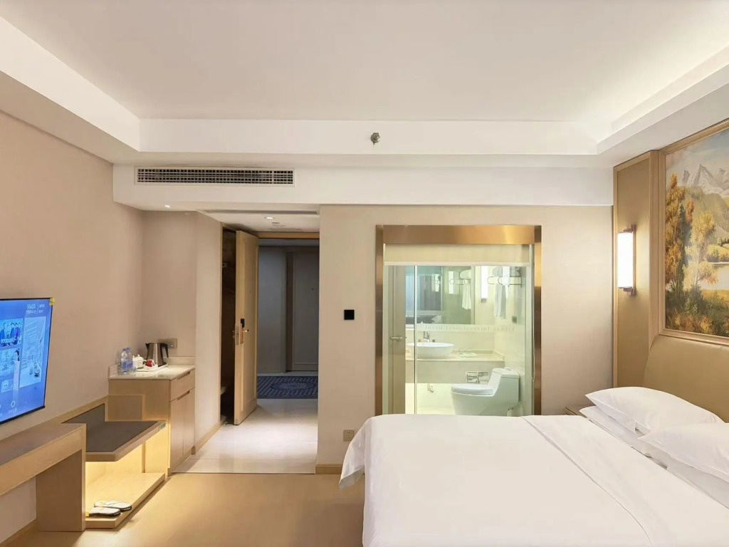 Vienna International Hotel（Guangzhou North Railway Station Huadu Automobile City Metro Station）