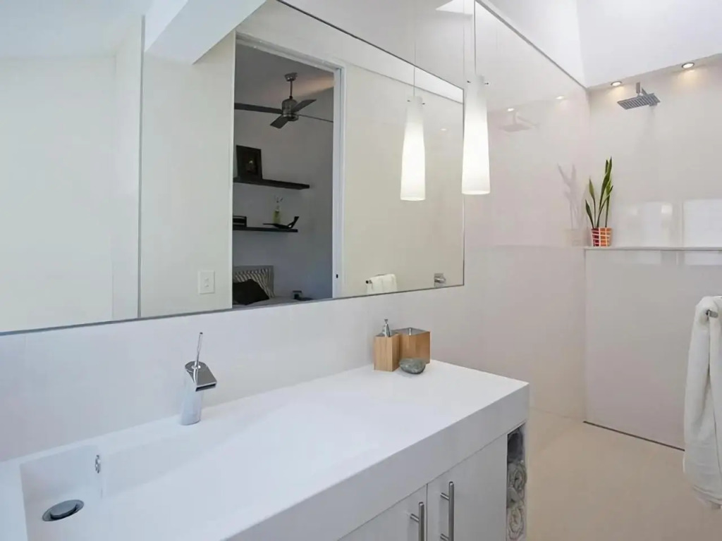 Unit 2 Alamode 27 Noosa Parade