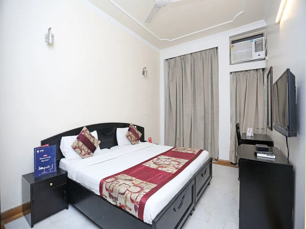 OYO 9606 City Centre Home