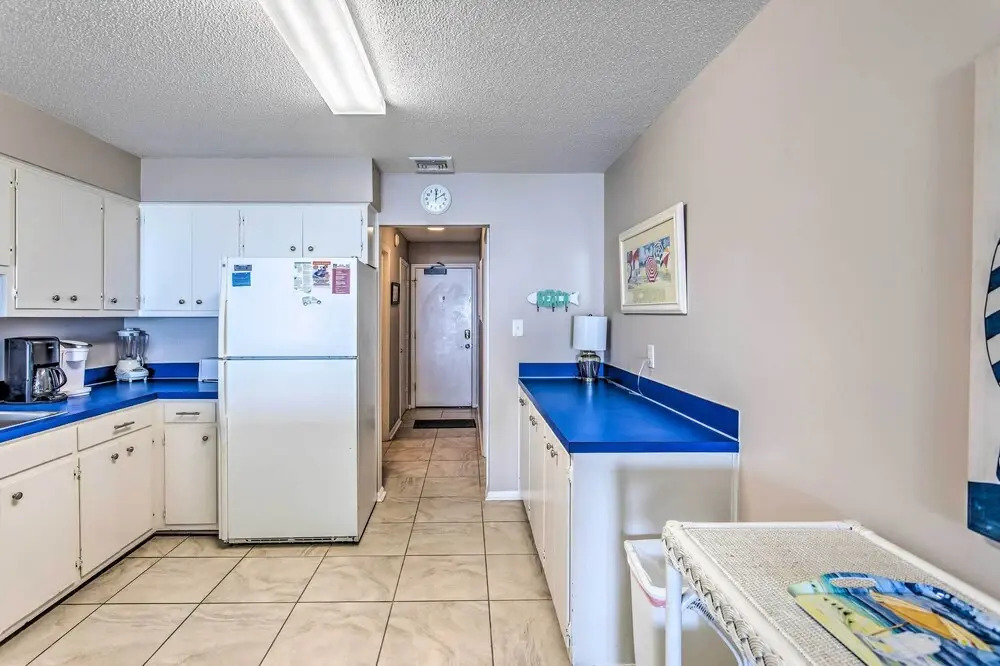 Sunny Windy Hill Beachfront Condo w/ Private Patio, North Myrtle Beach
