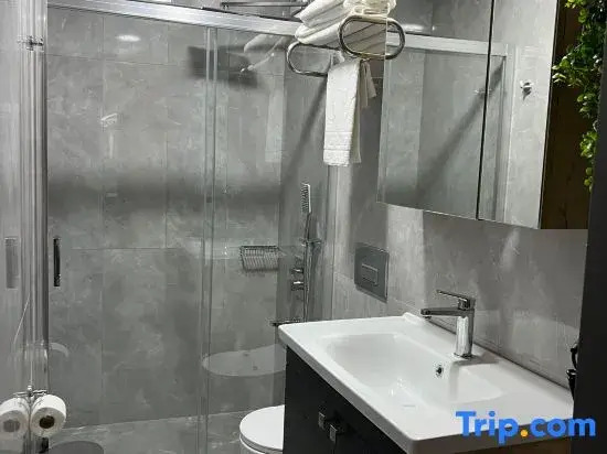 Zulu Suites