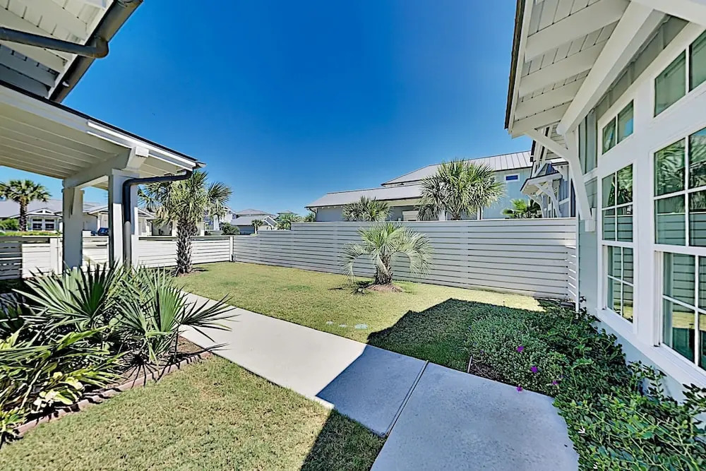Upscale In The Reserve At St. Charles Bay! 3 Bedroom Home