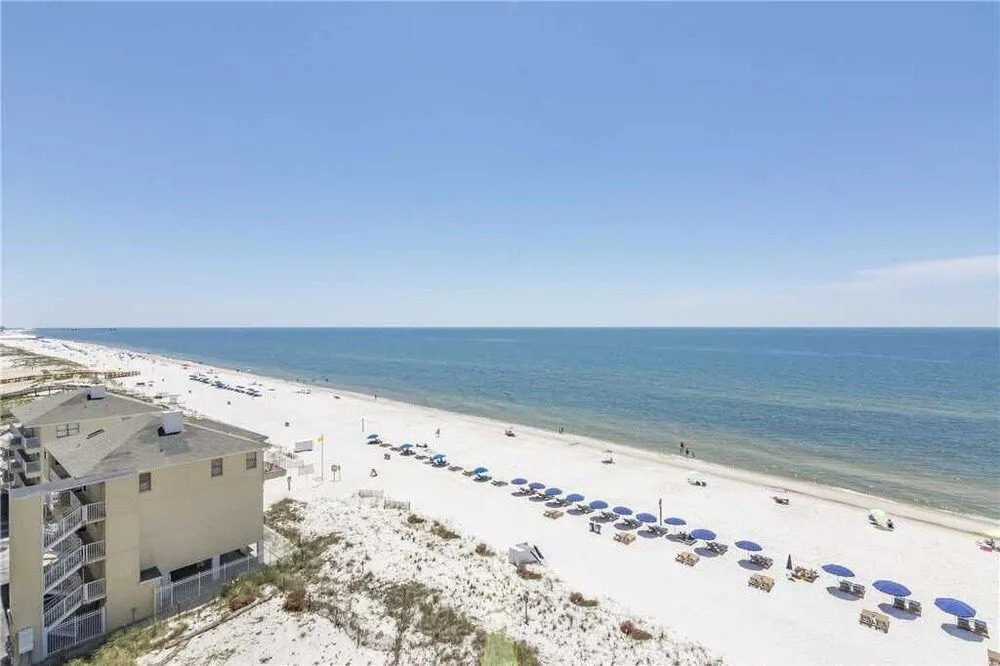 Crystal Shores 704
