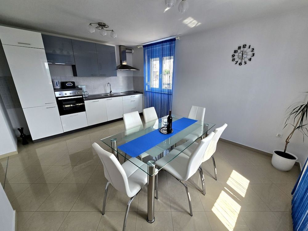 Apartment Letica