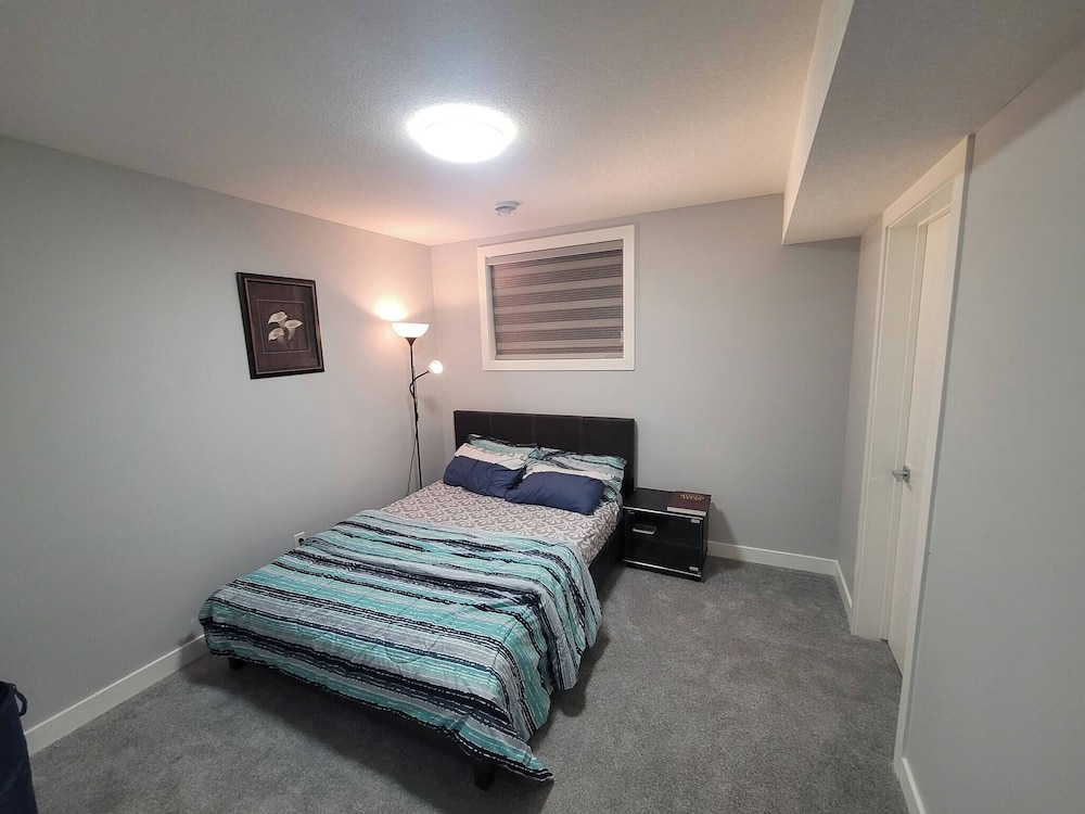 Luxurious Home Away From Home With AC