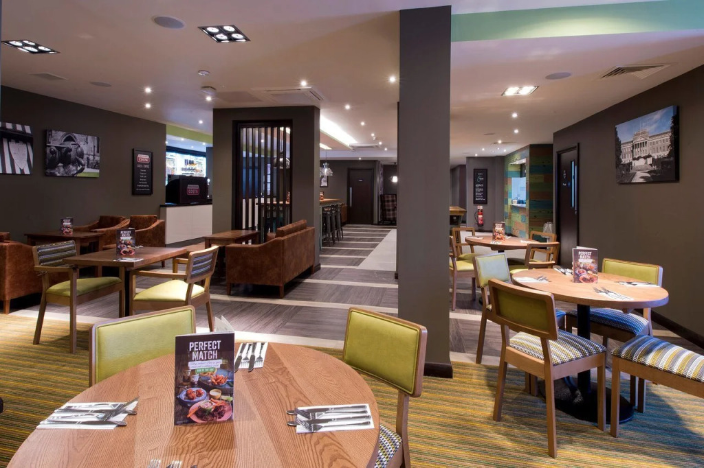 Premier Inn Chesterfield Town Centre Hotel