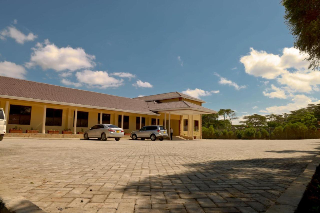 Lake Naivasha Holiday Inn