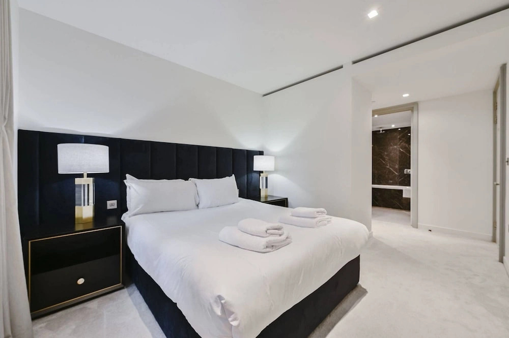 Spacious 3-bedroom Apartment in Central London