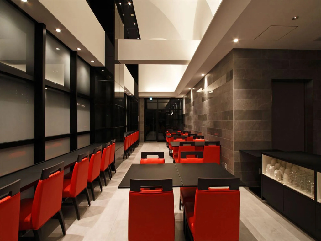 Hotel. Links Namba