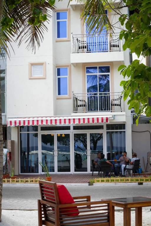 Piculet Royal Beach