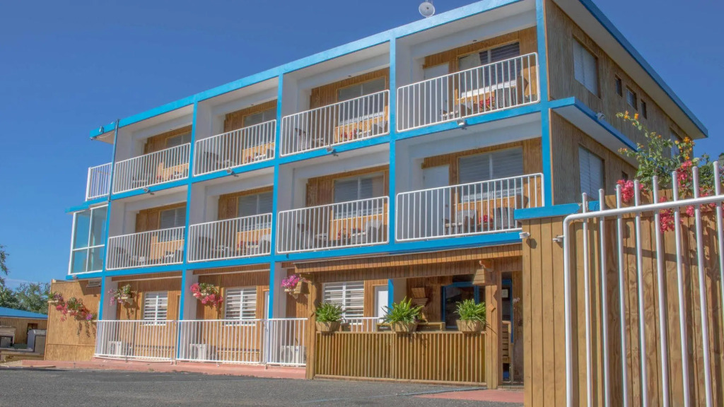 West Coast Apartments