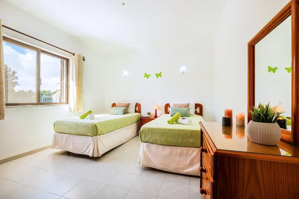 Villa Renaissance - Moradia com piscina aquecivel e BBQ em Carvoeiro