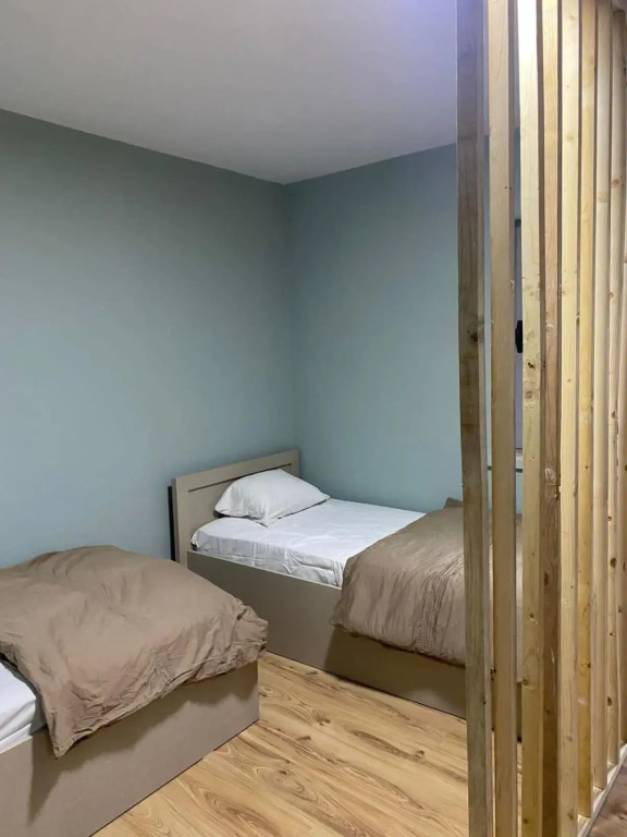 Itan’s apartments
