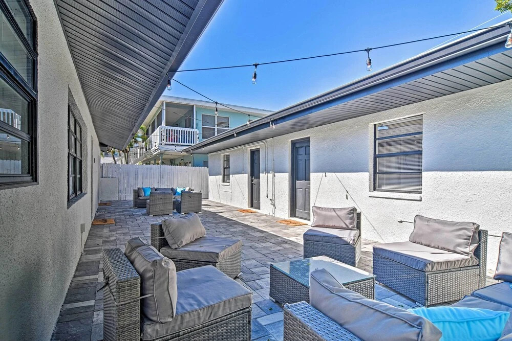 2 Conjoined Units - Steps From Madeira Beach!