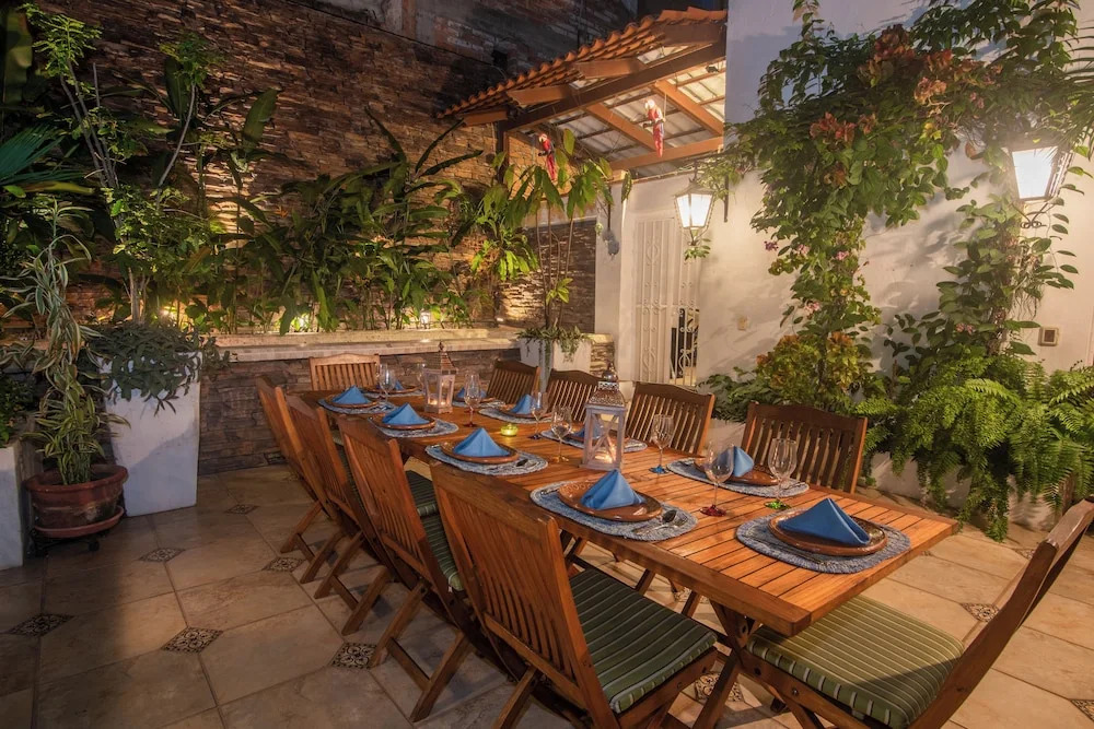 Casa Romance Escondido
