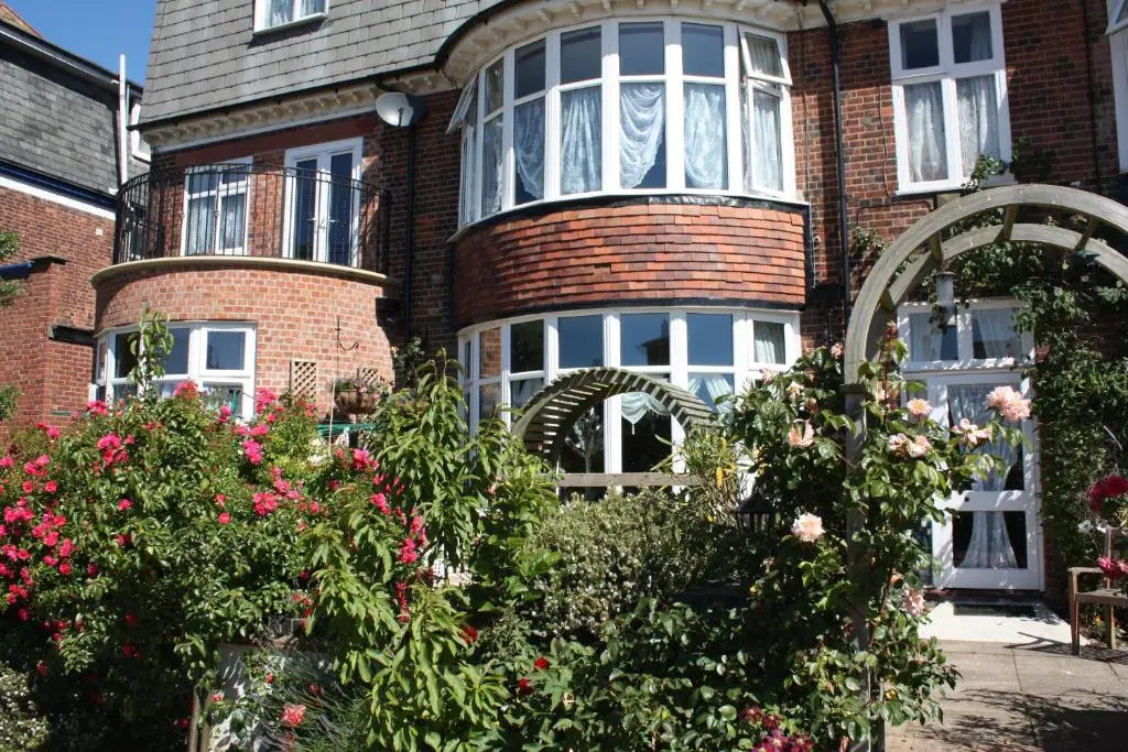 Barons Court