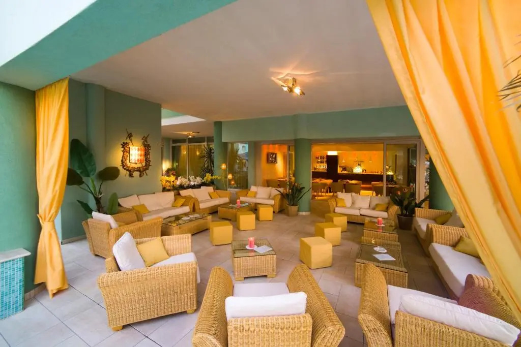 Hotel Montecarlo