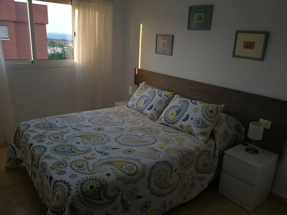 Apartamento con vista al mar en playa Malvarrosa