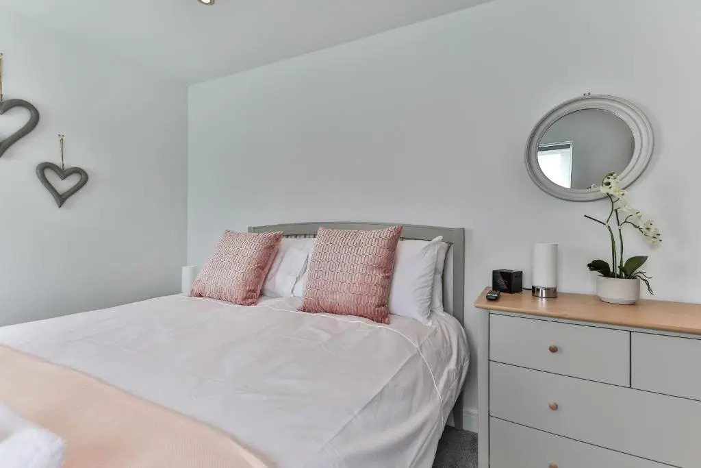Belle House, Apt 6