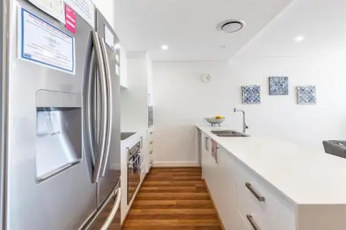 Avra Seabreeze', 503/4-8 Bullecourt Street