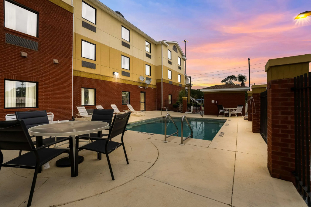 Comfort Inn & Suites Chipley I-10