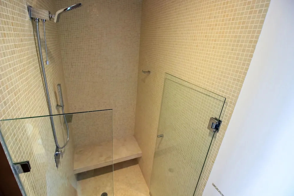 Golf View Luxury Condo hosted by Olahola