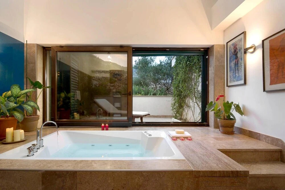 Villa With 4 Bedrooms in Prgomet, Trogir, With Wonderful sea View, Private Pool, Furnished Terrace - 6 km From the Beach