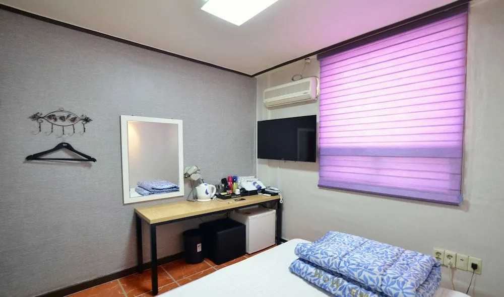 Wow Motel