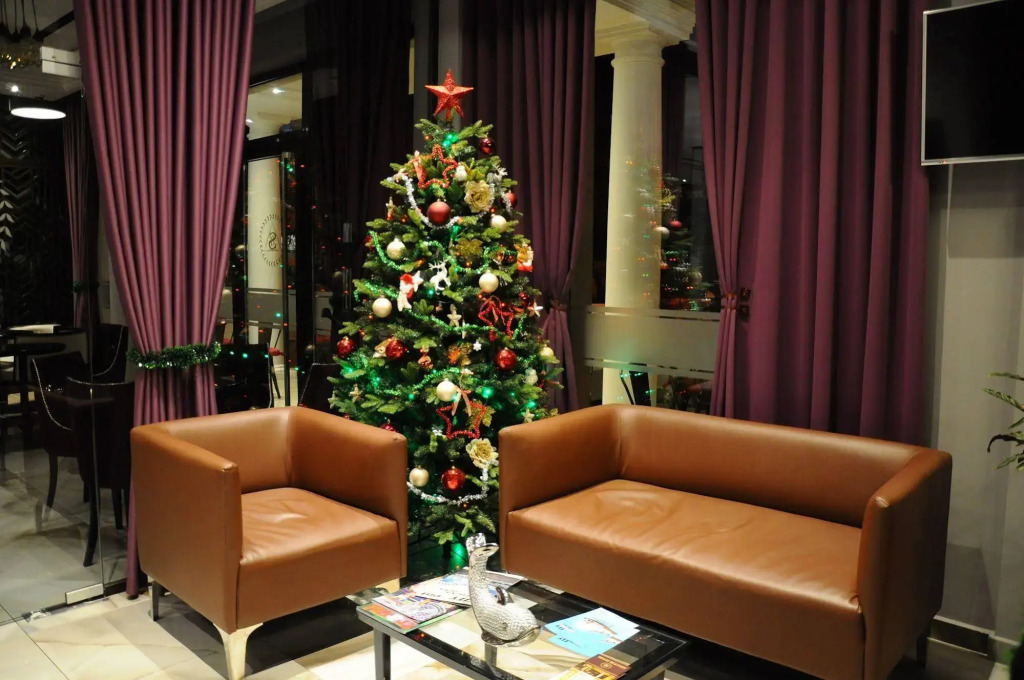 Senator Hotel