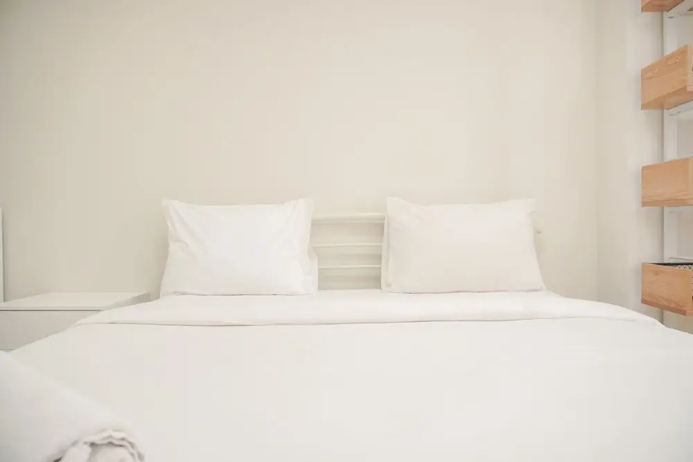 Homey And Minimalist 1Br Cinere Bellevue Suites Apartment