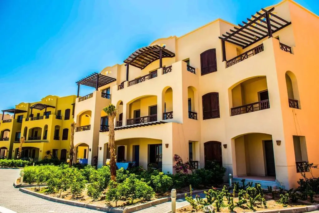 El Gouna Luxurious 2BR + Pool, Lagoon view in Sabina