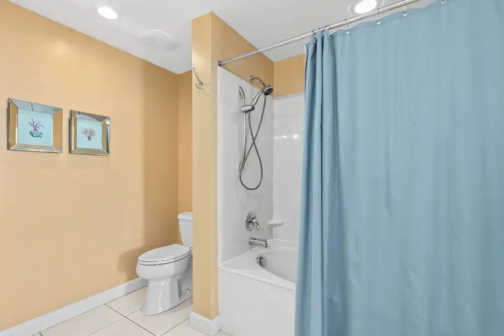 Anchor's Way! Come Visit Our Beautiful 2 BR, 2BA Oceanfront Retreat! Sleeps 6!